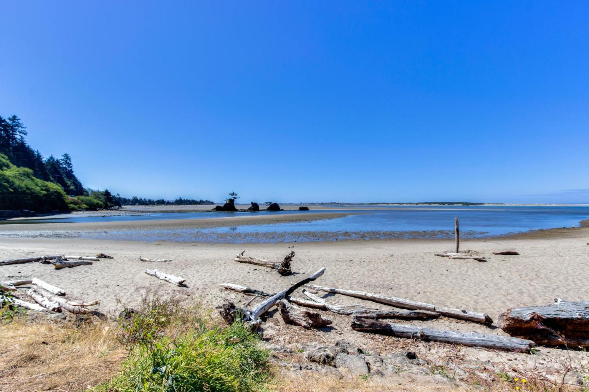Waters Edge Daire Salishan Beach Oda fotoğraf
